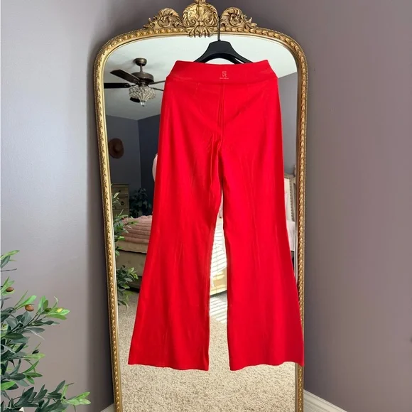 Athleta + Alicia Keys Limitless Tropical Red Wide-Leg Pants - 8 Tall - Picture 4 of 6